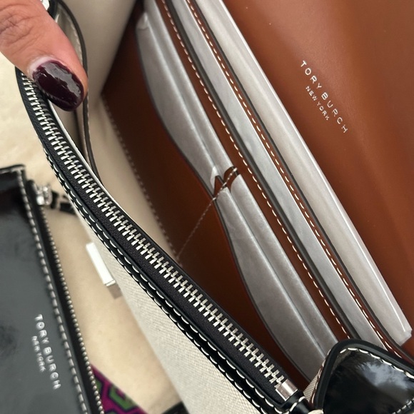 New Tory Burch THEA CANVAS FLAT WALLET CROSSBODY - Picture 6 of 10
